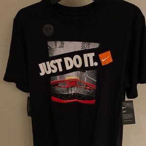 Nike Dri-FIT Cotton Basketball Tee Mens Size M NWT